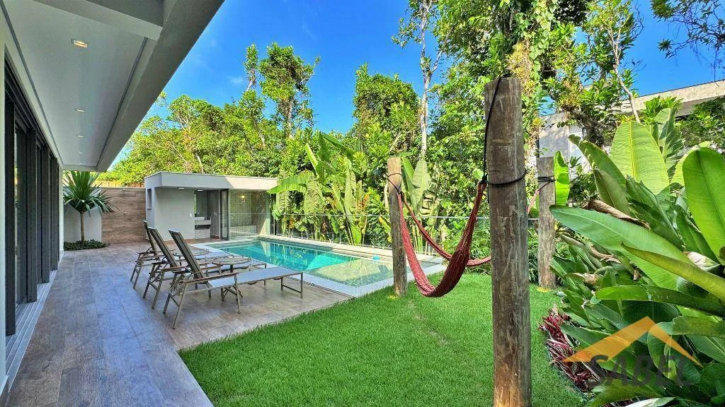 Casa com 418 m² e 5 suítes na Riviera de São Lourenço