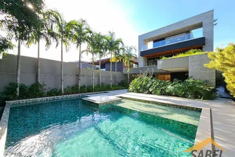 Casa à Venda com 692 m² e 5 suítes no Módulo 17 na Riviera de São Lourenço