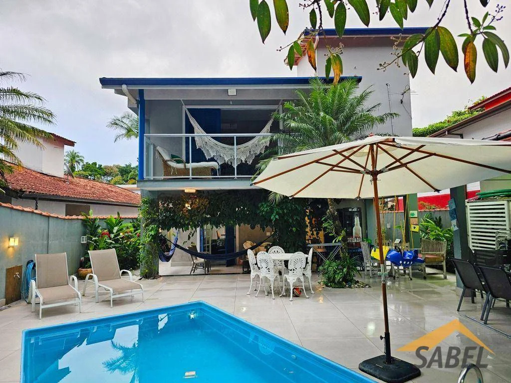 Casa com 255 m² e 3 suítes na Riviera de São Lourenço