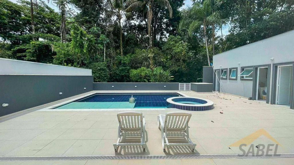 Casa com 330 m² e 6 suítes no Módulo 18 na Riviera de São Lourenço