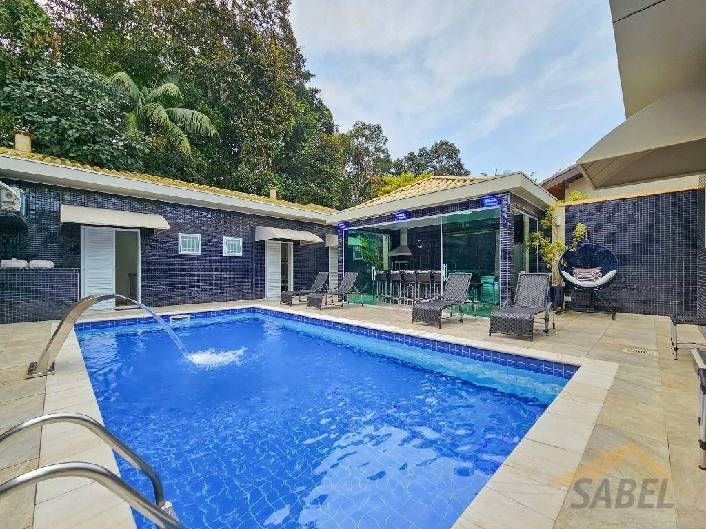 Casa com 230 m² e 3 suítes no Módulo 30 na Riviera de São Lourenço