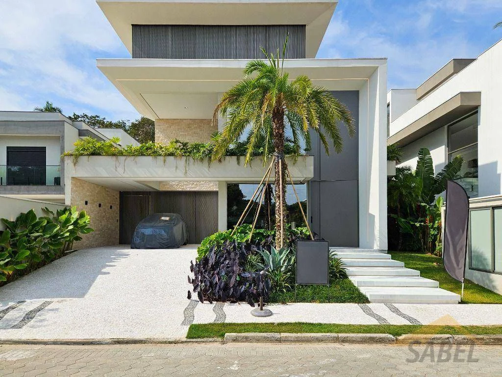 Casa com 530 m² e 6 suítes no Módulo 11 na Riviera de São Lourenço