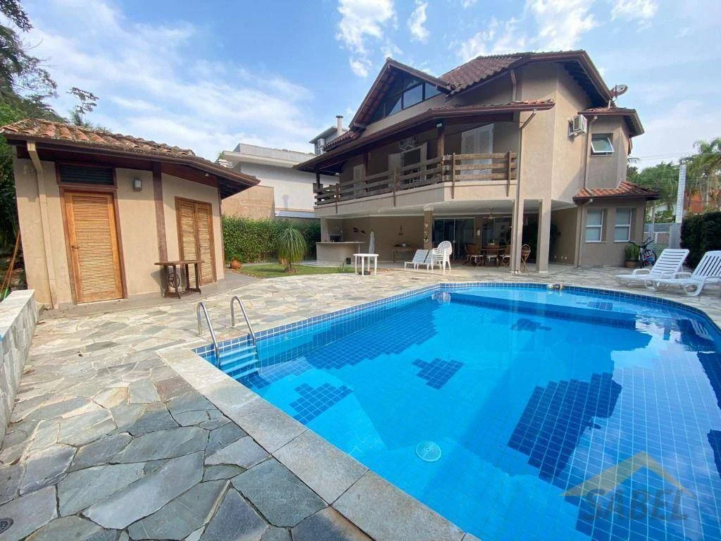 Casa com 552 m² e 2 suítes no Módulo 28 na Riviera de São Lourenço