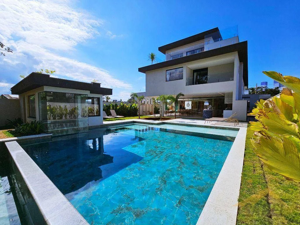 Casa com 970 m² e 7 suítes no Módulo 11 na Riviera de São Lourenço