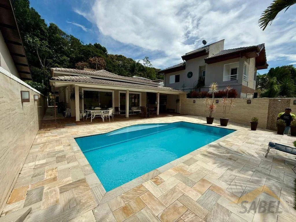 Casa com 240 m² e 2 suítes no Módulo 22 na Riviera de São Lourenço