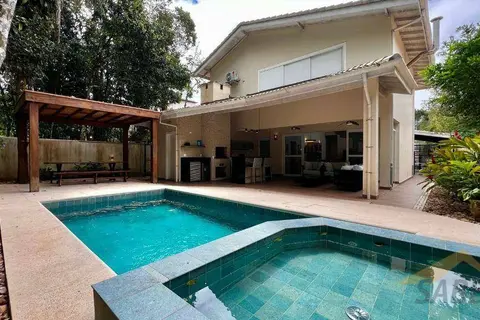 Casa à Venda com 226 m² e 4 suítes no Módulo 18 na Riviera de São Lourenço