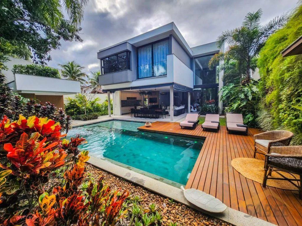 Casa com 479 m² e 7 suítes na Riviera de São Lourenço