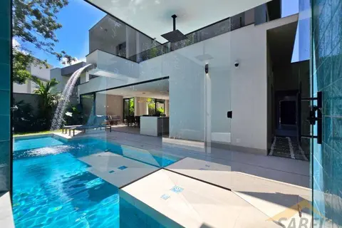 Casa com 469 m² e 5 suítes na Riviera de São Lourenço