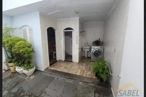 Casa com 175 m² e 1 suíte em Vila Ester