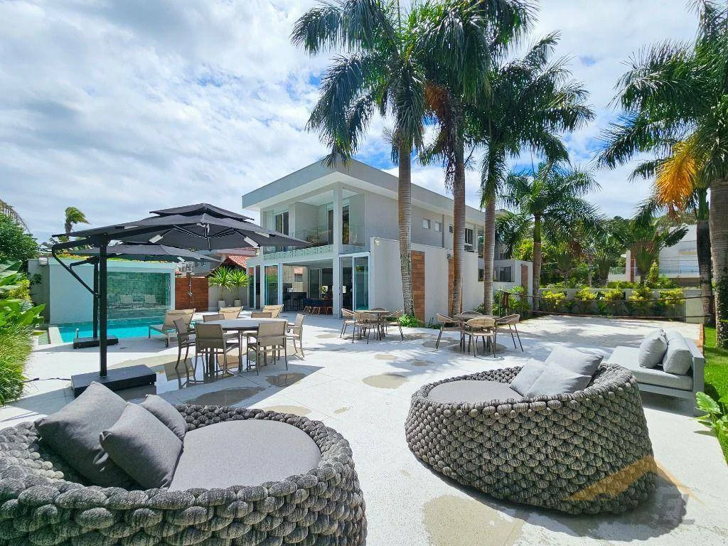 Casa com 470 m² e 6 suítes no Módulo 21 na Riviera de São Lourenço