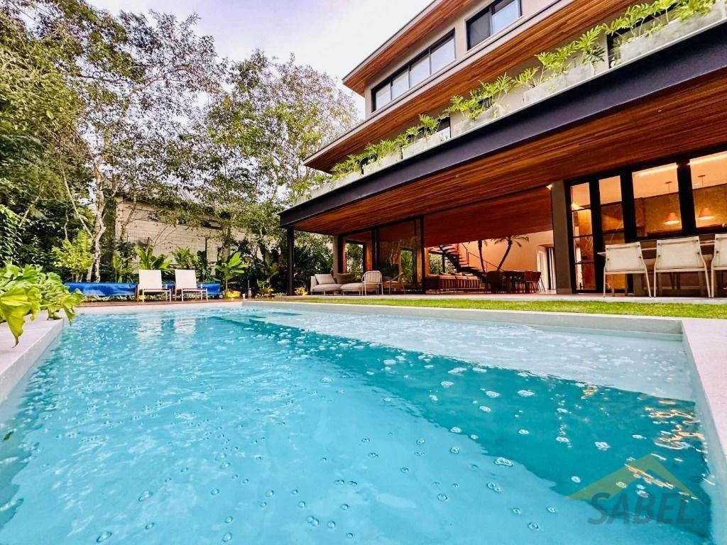 Casa com 487 m² e 5 suítes no Módulo 26 na Riviera de São Lourenço