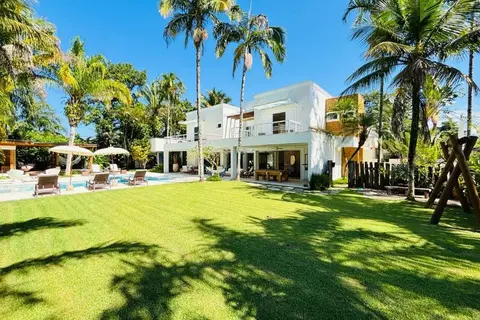 Casa com 604 m² e 5 suítes no Módulo 18 na Riviera de São Lourenço