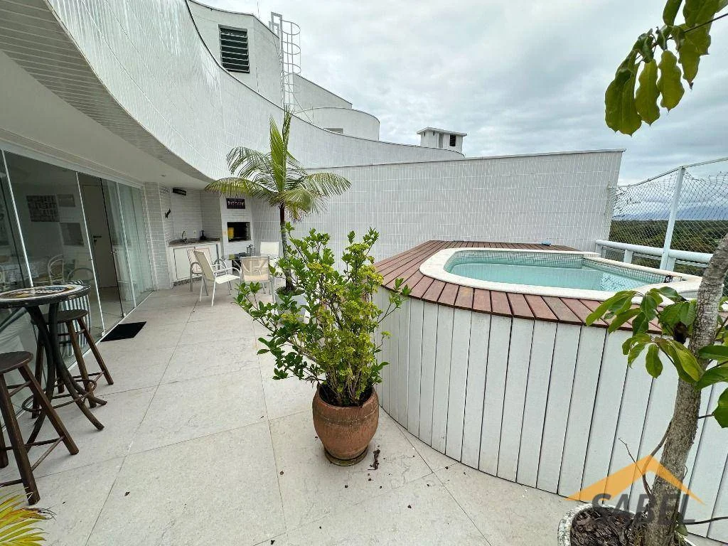 Cobertura com 240 m² e 1 suíte na Riviera de São Lourenço