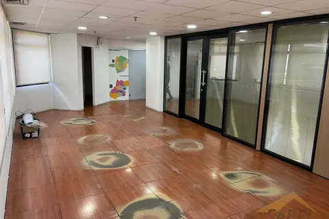 Sala Comercial à Venda com 106 m² em Santana