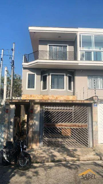 Sobrado com 263 m² e 4 suítes em Vila Constança, São Paulo
