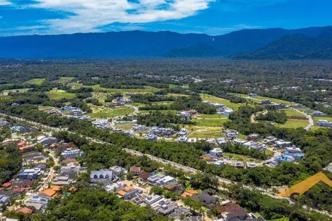 Terreno à Venda com 1462 m² no Módulo 12 na Riviera de São Lourenço