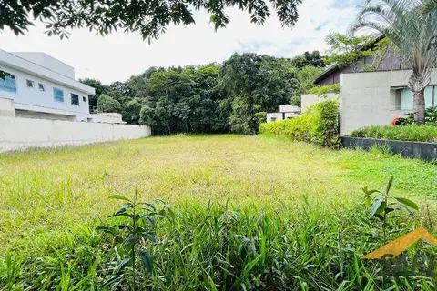 Terreno à Venda com 1000 m² no Módulo 12 na Riviera de São Lourenço