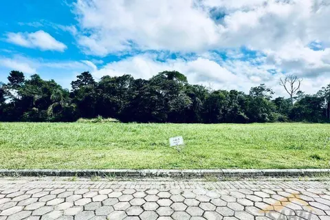Terreno na Riviera de São Lourenço