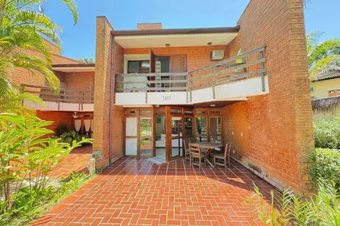 Village com 110 m² e 1 suíte no Módulo 21 na Riviera de São Lourenço